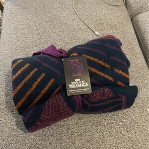 NWT World of Wakanda Soft Throw